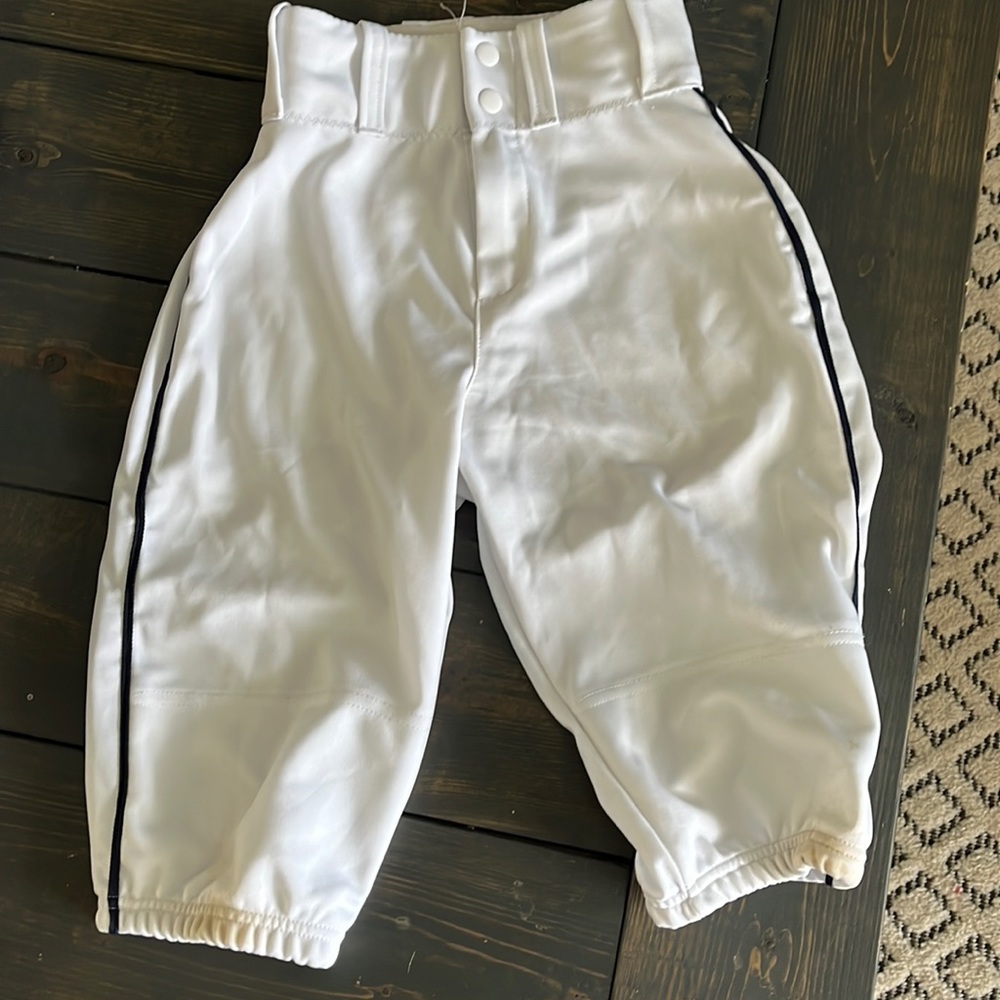 🌟4/$25 deal🌟 Boys baseball knickers